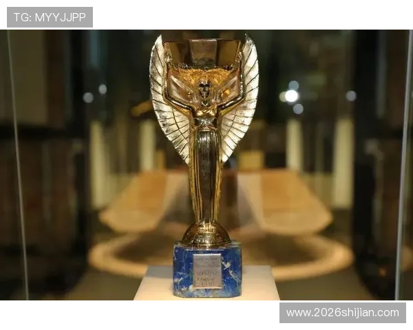 世界杯奖杯介绍:历史背景与设计演变的详细解析 世界杯奖杯介绍:历史背景与设计演变的详细解析