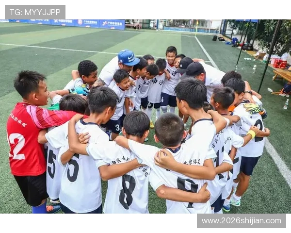 足球小将世界杯：激烈角逐中的少年足球明星成长记忆永恒留存